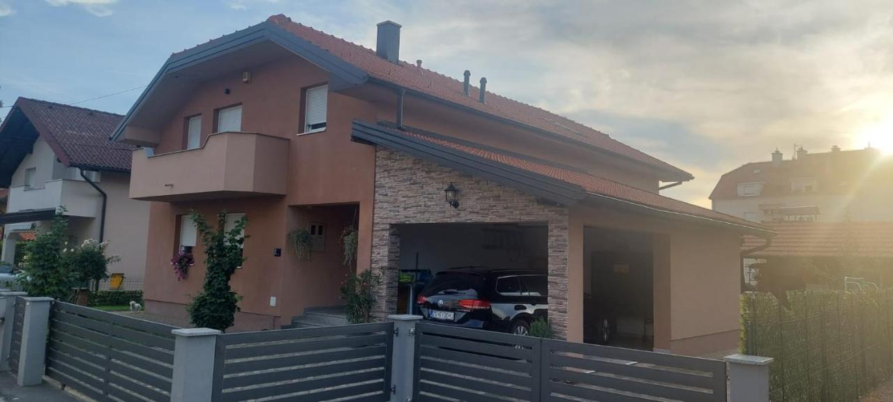 Marina Apartment Sesvete Exterior photo